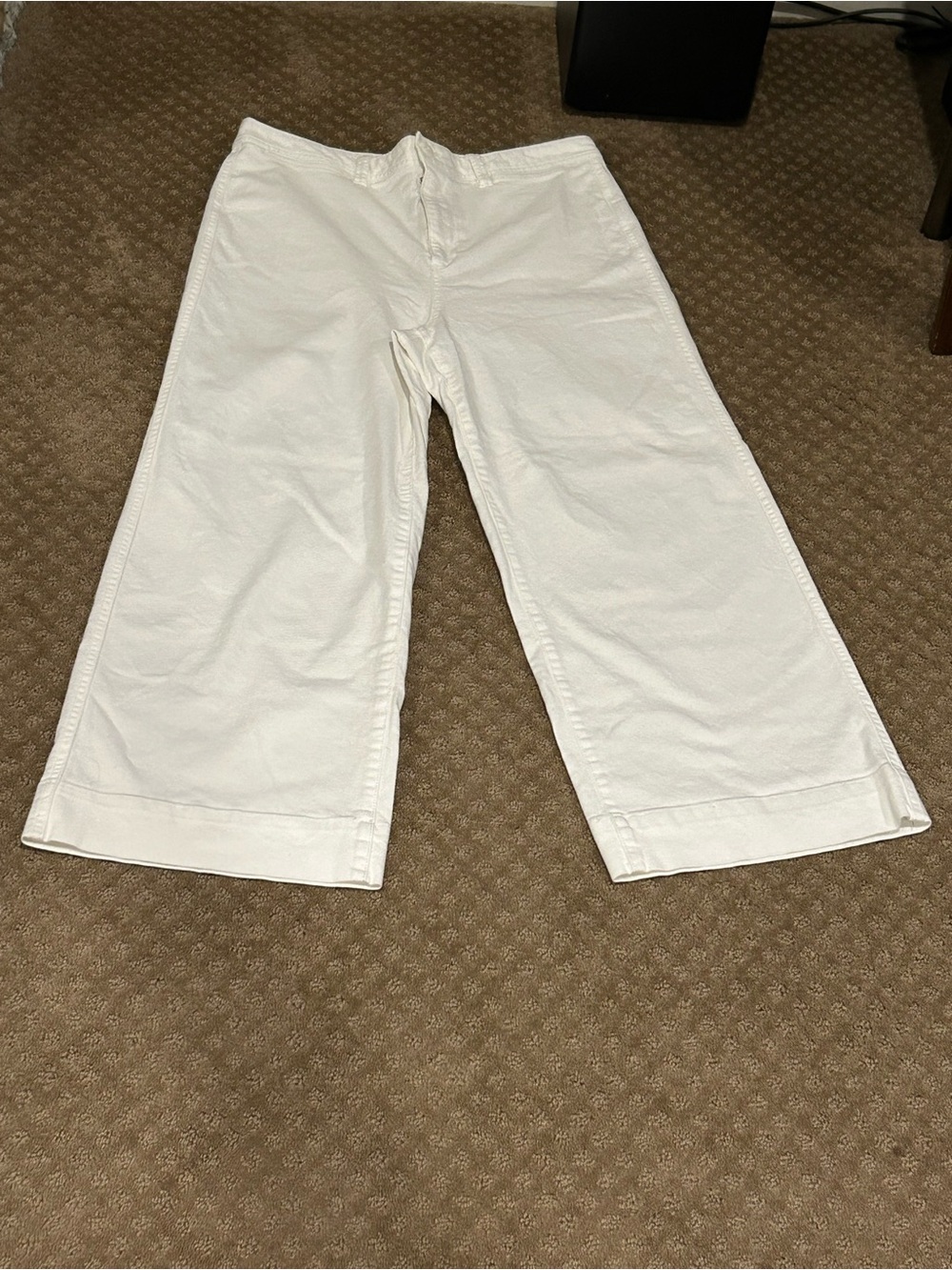 GAP Factory White High-Rise Wide-Leg Crop Jeans - Picture 6 of 13
